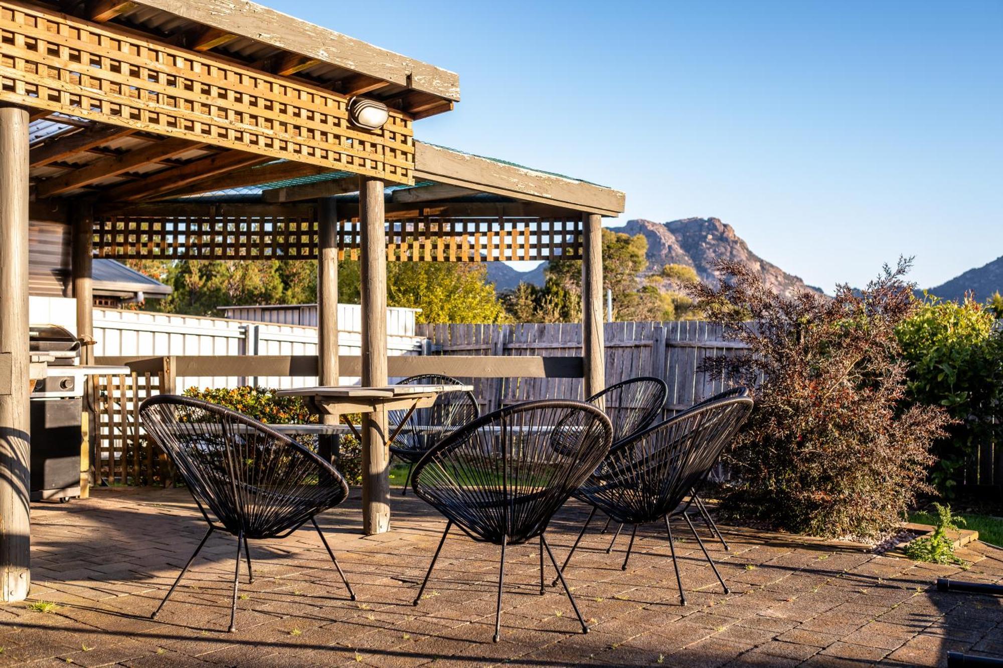 The Lookout ~ Large Family House With Views Βίλα Coles Bay Εξωτερικό φωτογραφία